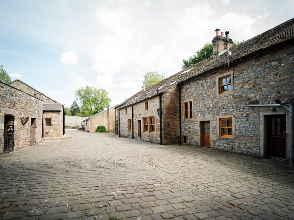 Bay Horse Farm Holiday Cottages Working farm with animals